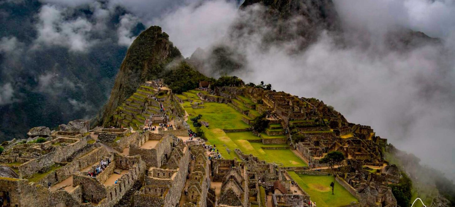 SACRED VALLEY and MACHU PICCHU 2 DAYS TOUR