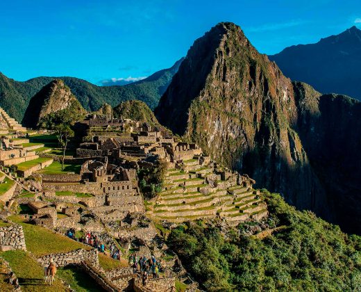 Sacred Valley Tour with Machu Picchu 2 Days / 1 Night