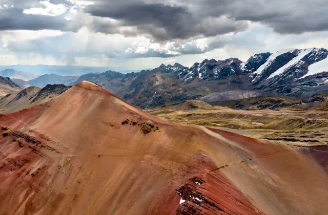 red-valley-near-vinicunca-rainbow-mountain-peru (1)